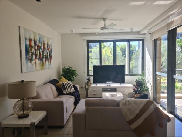 Darwin Waterfront Short Stay Apartments : photo 3 de la chambre 2 bedroom garden view apartment
