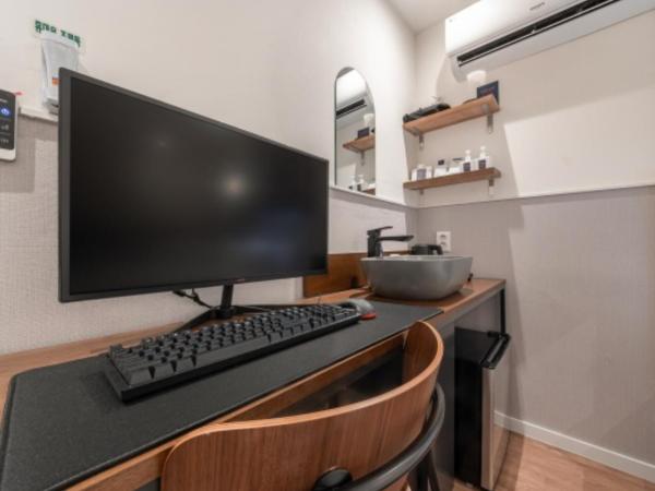 Just Stay Hotel : photo 3 de la chambre chambre double familiale