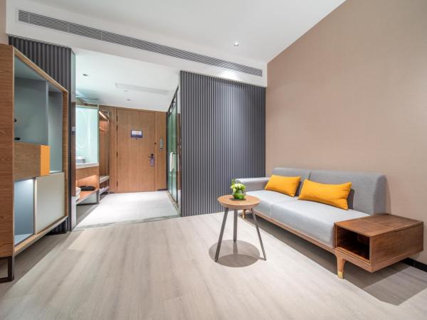 UrCove by HYATT Shenzhen Nanshan Science and Technology Park : photo 4 de la chambre chambre lit king-size deluxe