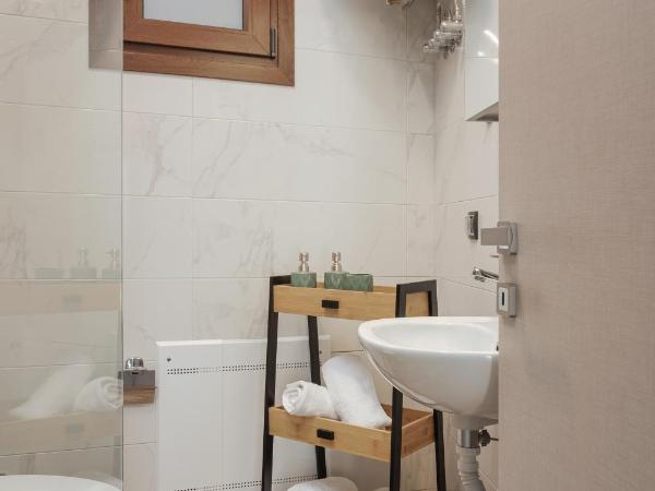 Twelve Studios : photo 2 de la chambre appartement avec balcon