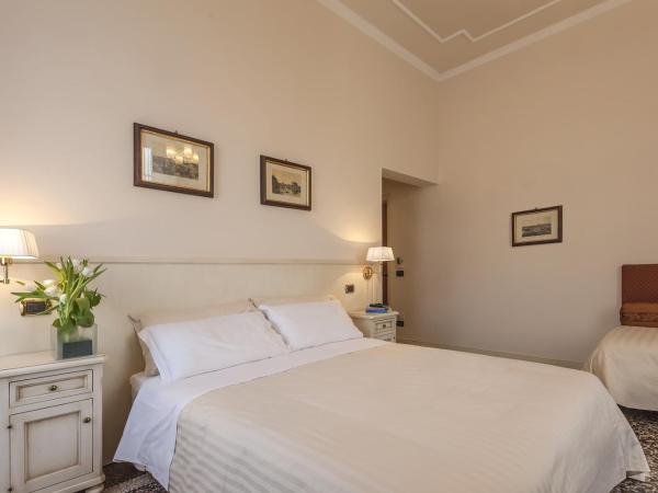 Hotel Astro Mediceo : photo 2 de la chambre chambre double ou lits jumeaux