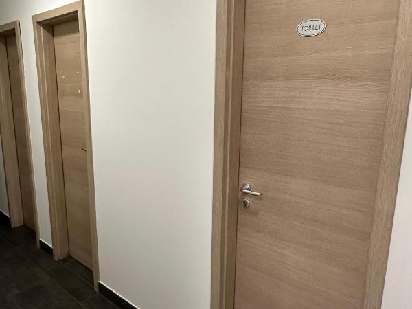 KAPTOL Rooms : photo 4 de la chambre chambre double avec salle de bains commune