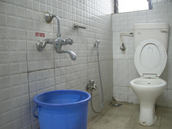 Hotel Mukesh Residency : photo 3 de la chambre chambre double ou lits jumeaux standard