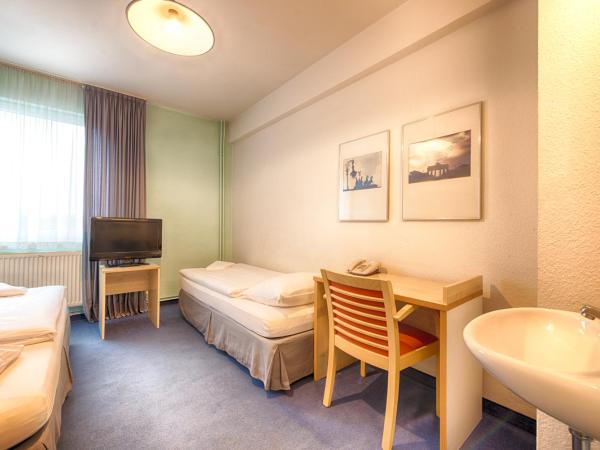 enjoy hostel Berlin City West : photo 2 de la chambre chambre lits jumeaux Économique