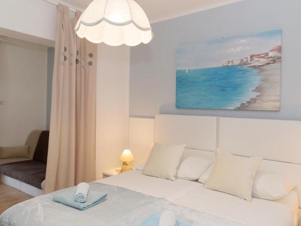 Rooms Porto de Mar Bed & Breakfast : photo 10 de la chambre chambre quadruple - vue sur mer