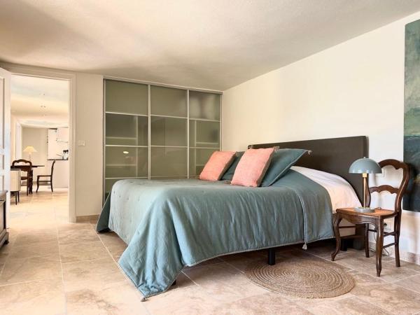 Villa Leopard Grimaud : photo 4 de la chambre appartement - vue sur piscine