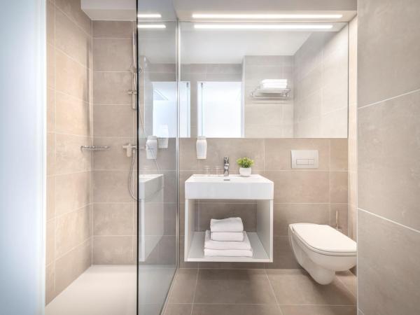 Sunny Dubrovnik by Valamar : photo 5 de la chambre chambre supérieure pour 2+1 personnes - côté mer