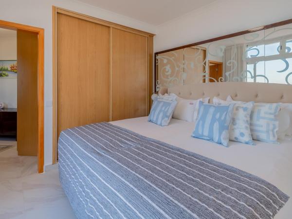 Monicca Collection Suites and Residences : photo 5 de la chambre suite 2 chambres deluxe (6 adultes)