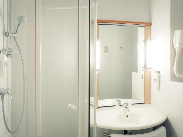 ibis Tours Centre Gare : photo 8 de la chambre chambre double standard