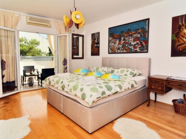 Apartments and Rooms Anika : photo 2 de la chambre studio avec balcon