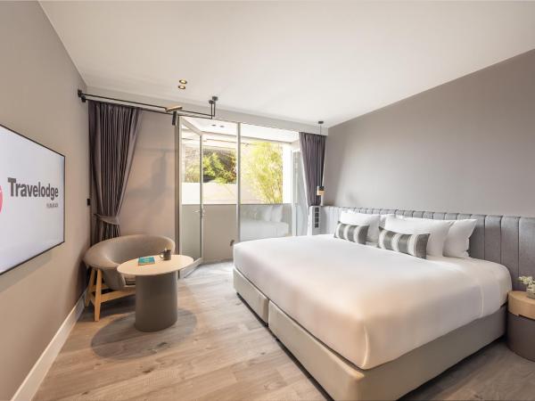 Travelodge Nimman : photo 1 de la chambre chambre de luxe avec balcon