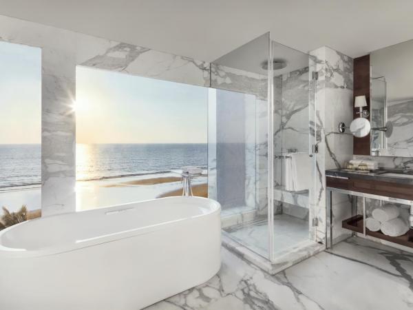 JW Marriott Mumbai Juhu : photo 3 de la chambre 1 king bed, ocean view, executive lounge access, beach suite