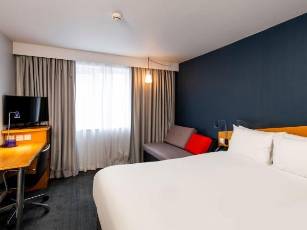 Holiday Inn Express - Glasgow - City Ctr Riverside, an IHG Hotel : photo 6 de la chambre chambre lit king-size