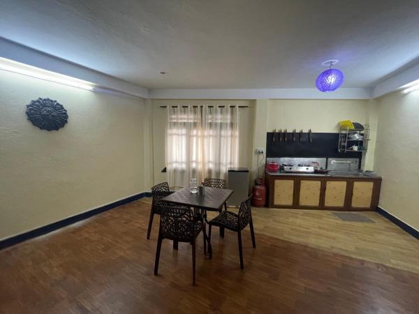 Dzambala Home : photo 5 de la chambre chambre double