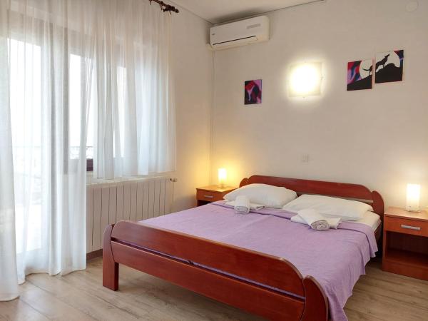 Pansion Klaudija : photo 2 de la chambre chambre triple - vue sur mer