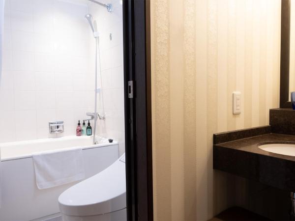 Kobe Tor Road Hotel Sanraku : photo 7 de la chambre chambre lit queen-size premier