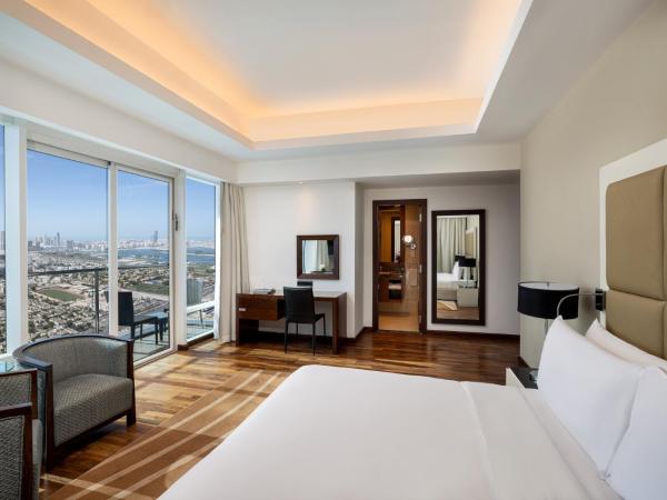 La Suite Dubai Hotel & Apartments : photo 1 de la chambre studio sea view - complimentary transfer to mall of the emirates, insurance market metro station & jbr beach