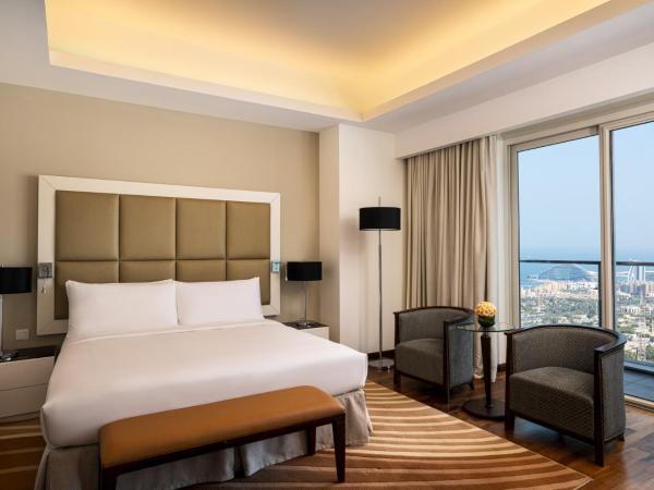 La Suite Dubai Hotel & Apartments : photo 3 de la chambre studio - complimentary transfer to mall of the emirates, insurance market metro station & jbr beach