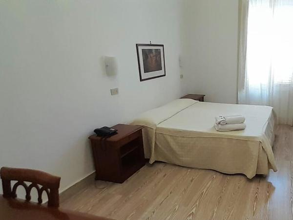 Hotel Tonic : photo 1 de la chambre chambre double ou lits jumeaux Économique 