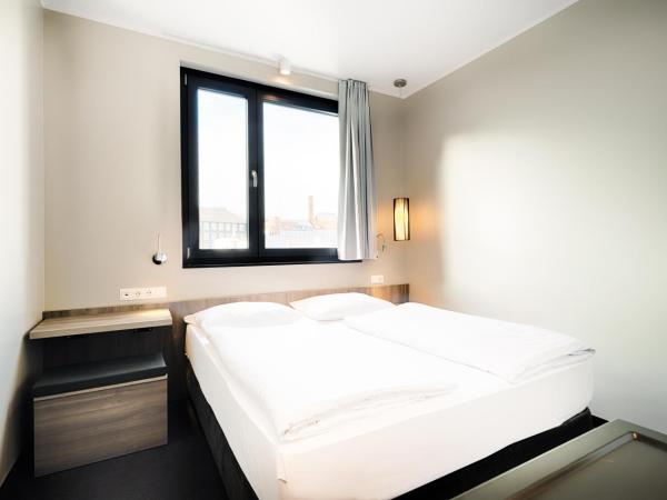B&B Hotel Nürnberg-Plärrer : photo 1 de la chambre chambre double