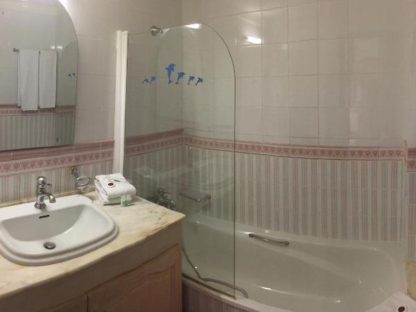 Hotel La Romarine : photo 7 de la chambre villa 2 chambres :