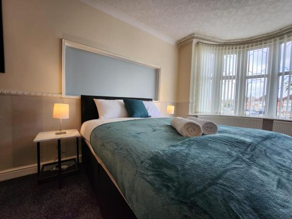 Sheldon Shared House : photo 2 de la chambre chambre familiale - vue sur jardin