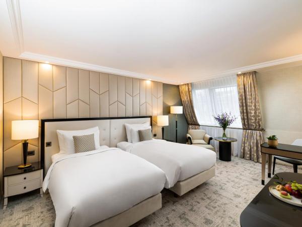 Kempinski Hotel Corvinus Budapest : photo 6 de la chambre chambre lits jumeaux de luxe premium

