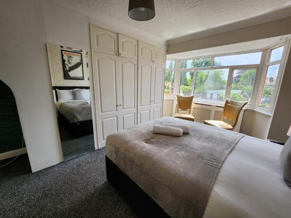 Sheldon Shared House : photo 2 de la chambre chambre double avec salle de bains commune