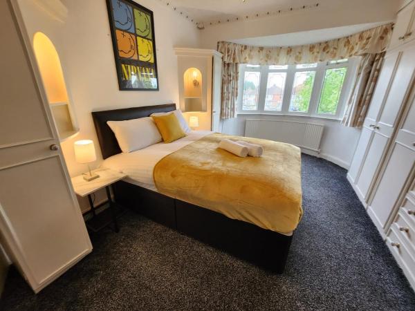 Sheldon Shared House : photo 1 de la chambre chambre double avec toilettes communes