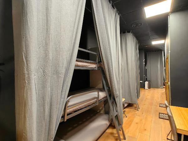 Hostal Siesta & Go : photo 6 de la chambre lit superposé dans dortoir mixte