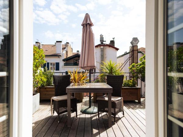 Boutique Hôtel Txoko : photo 3 de la chambre chambre double ou lits jumeaux avec terrasse