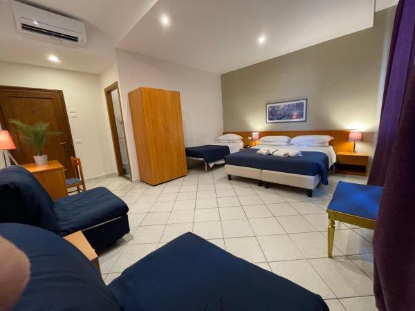 Hotel Leopolda : photo 10 de la chambre chambre double