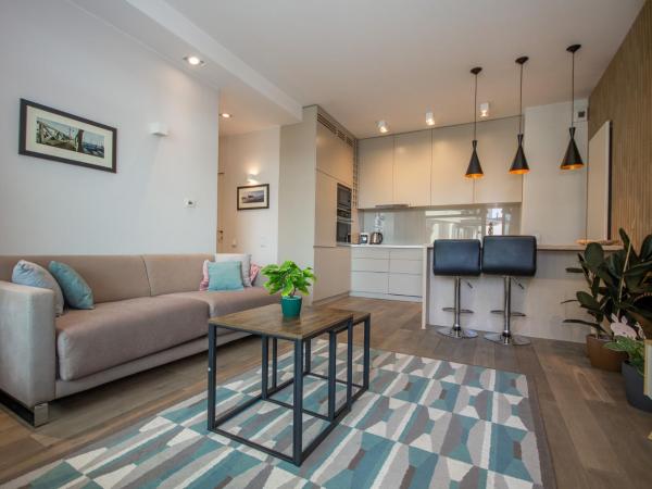 InPoint Apartments G13 near Old Town & Kazimierz : photo 4 de la chambre appartement 1 chambre avec balcon - vue sur château du wawel