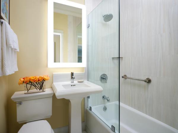 Grande Colonial La Jolla : photo 1 de la chambre chambre avec 2 grands lits queen-size