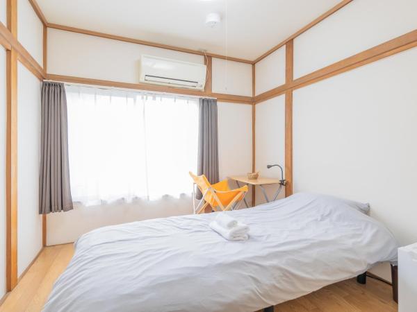 Wabi Sabi Hostel : photo 1 de la chambre chambre simple avec toilettes et douche communes