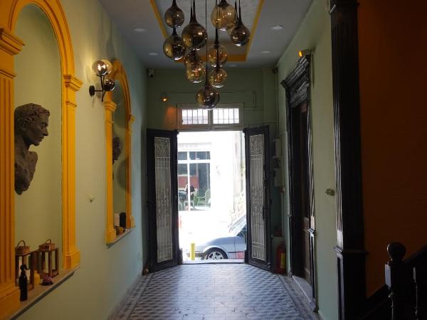 Titan House Hostel : photo 5 de la chambre chambre double avec salle de bains privative