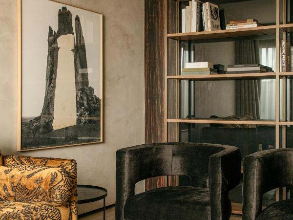 Hotel Bagués, a Small Luxury Hotel of the World : photo 7 de la chambre suite double diamant avec salon séparé et terrasse - vue sur ville