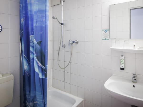 Ariva Boardinghouse Platanenhof : photo 1 de la chambre comfort apartment double bed