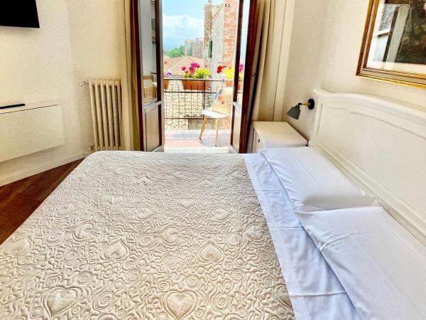 Hotel S. Ercolano : photo 8 de la chambre chambre lits jumeaux