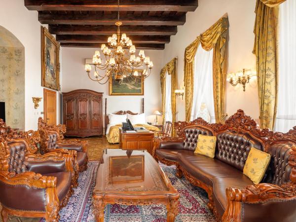 Hotel U Prince Prague by BHG : photo 2 de la chambre suite