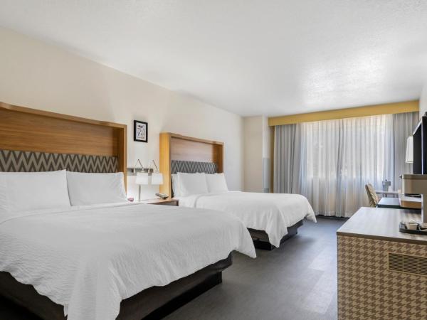 Holiday Inn Orlando International Drive - ICON Park : photo 1 de la chambre chambre lit queen-size premium avec 2 lits queen-size