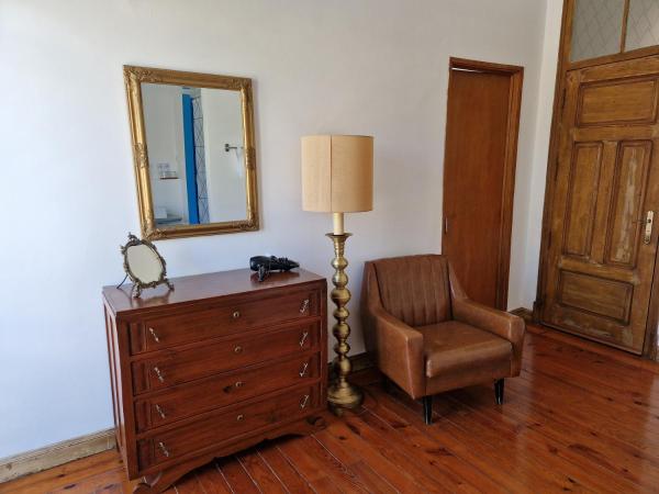 Guest House do Largo : photo 9 de la chambre chambre double avec salle de bains privative