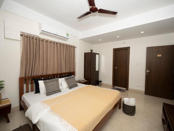 Lakeside Suites : photo 8 de la chambre chambre lit king-size standard