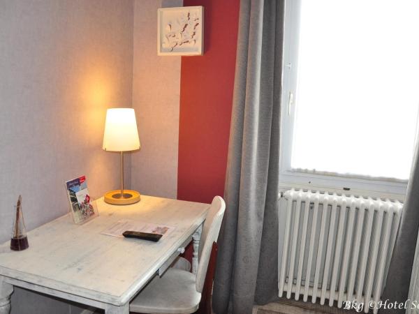 Hôtel Select : photo 5 de la chambre chambre quadruple