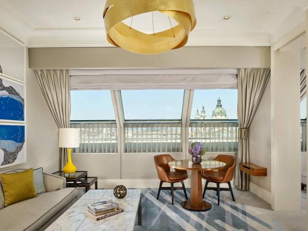 The Ritz-Carlton, Budapest : photo 3 de la chambre suite 1 chambre lit king-size - vue sur parc - accès au salon club