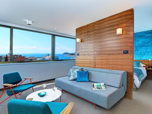 Horizon Luxury Suites : photo 2 de la chambre suite supérieure - vue sur mer