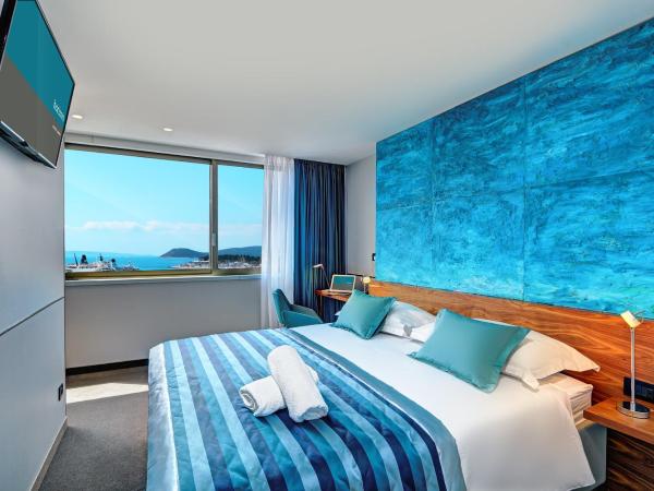 Horizon Luxury Suites : photo 5 de la chambre suite supérieure - vue sur mer
