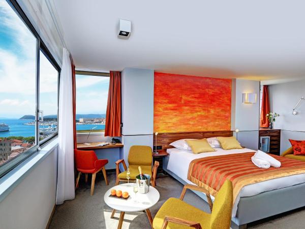 Horizon Luxury Suites : photo 1 de la chambre suite deluxe - vue sur mer