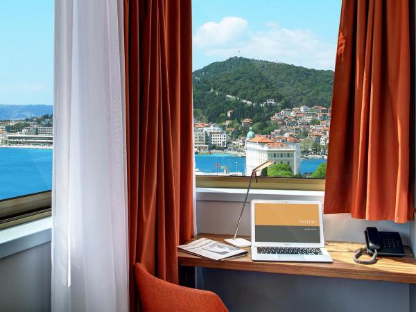 Horizon Luxury Suites : photo 2 de la chambre suite deluxe - vue sur mer