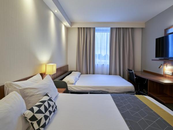Holiday Inn Express Strasbourg Centre by IHG : photo 4 de la chambre chambre lit queen-size standard avec canapé-lit - non-fumeurs